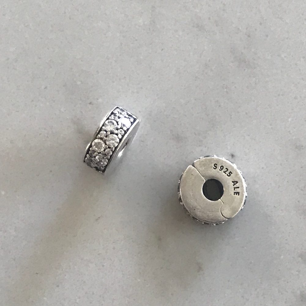 PANDORA set of 2 shining elegance silicone clips